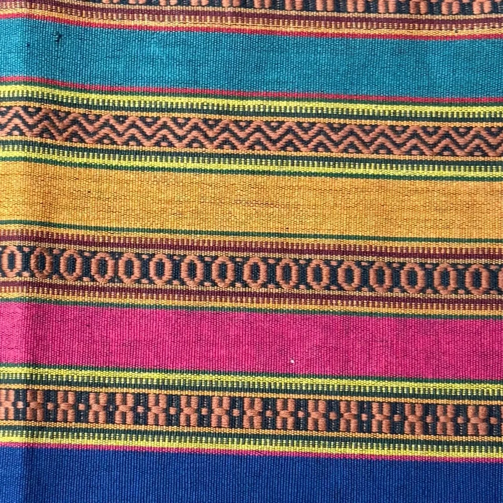 Crate & Barrel San Miguel Cotton Jacquard Table Runner Southwestern 84